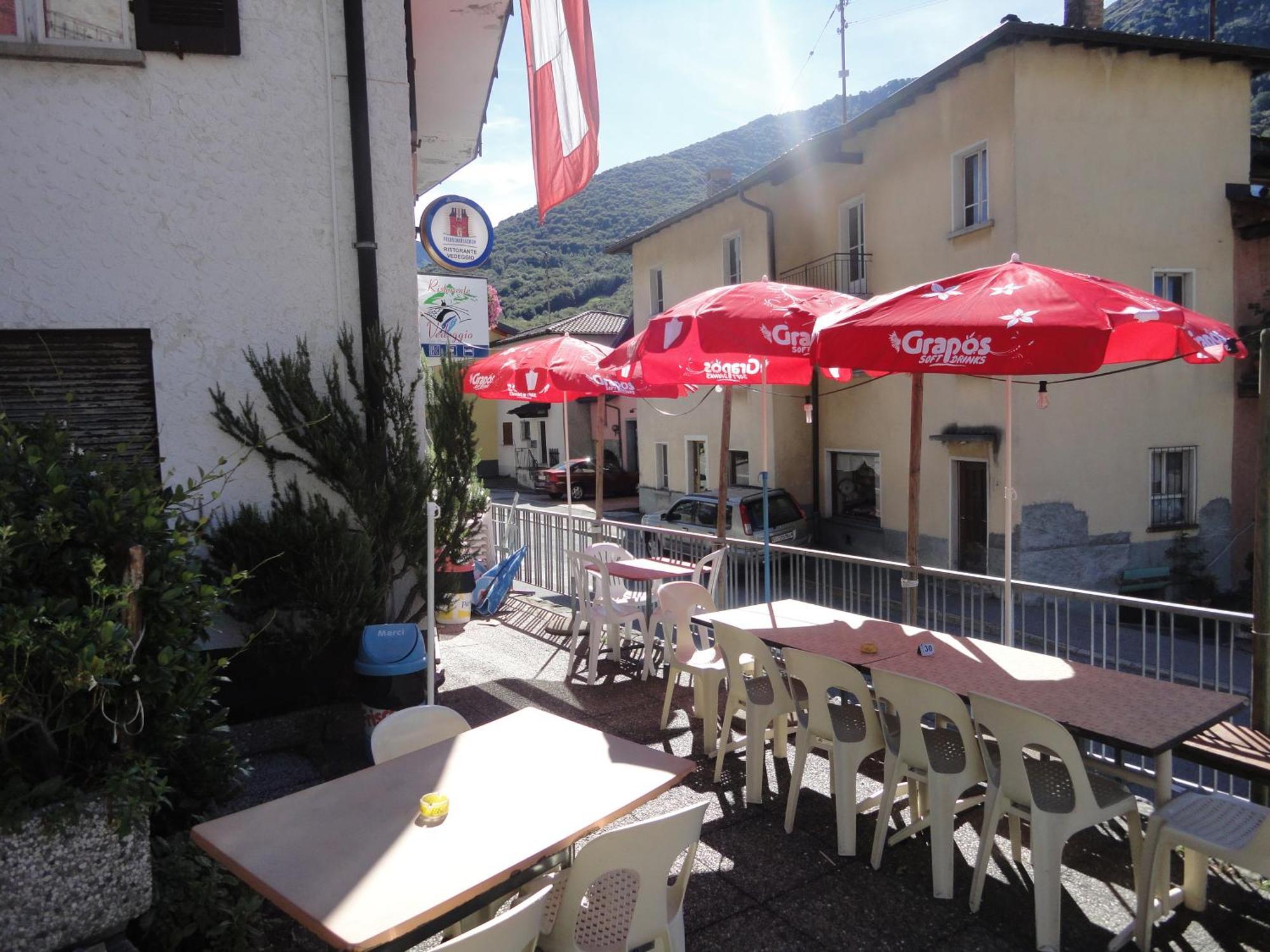 فندق Ristorante Vedeggio Isone المظهر الخارجي الصورة